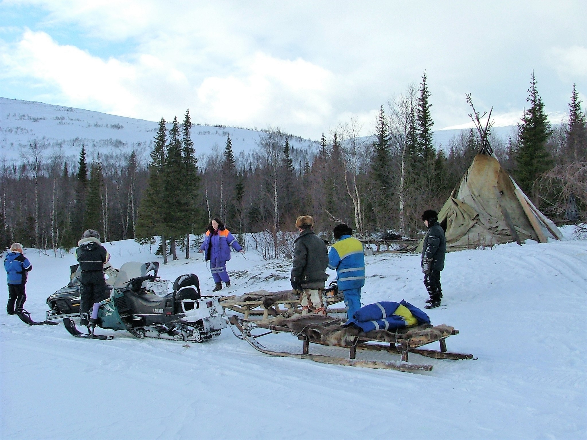 Besøg hos russiske samer i vinterkulde med telt