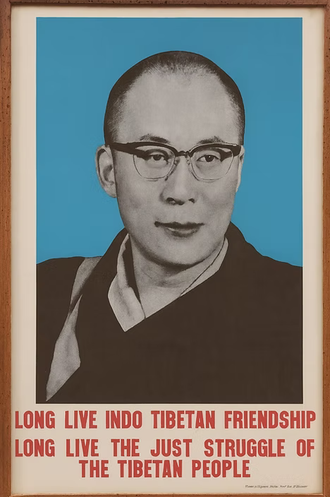 Den 14. Dalai Lama, portræt i rolig og eftertænksom fremstilling