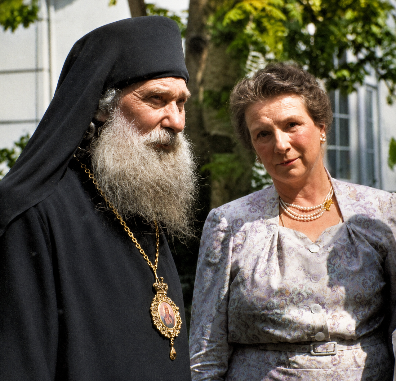 Vera Holm og &AElig;rkebiskop Georges (Tarasov) i Hellerup